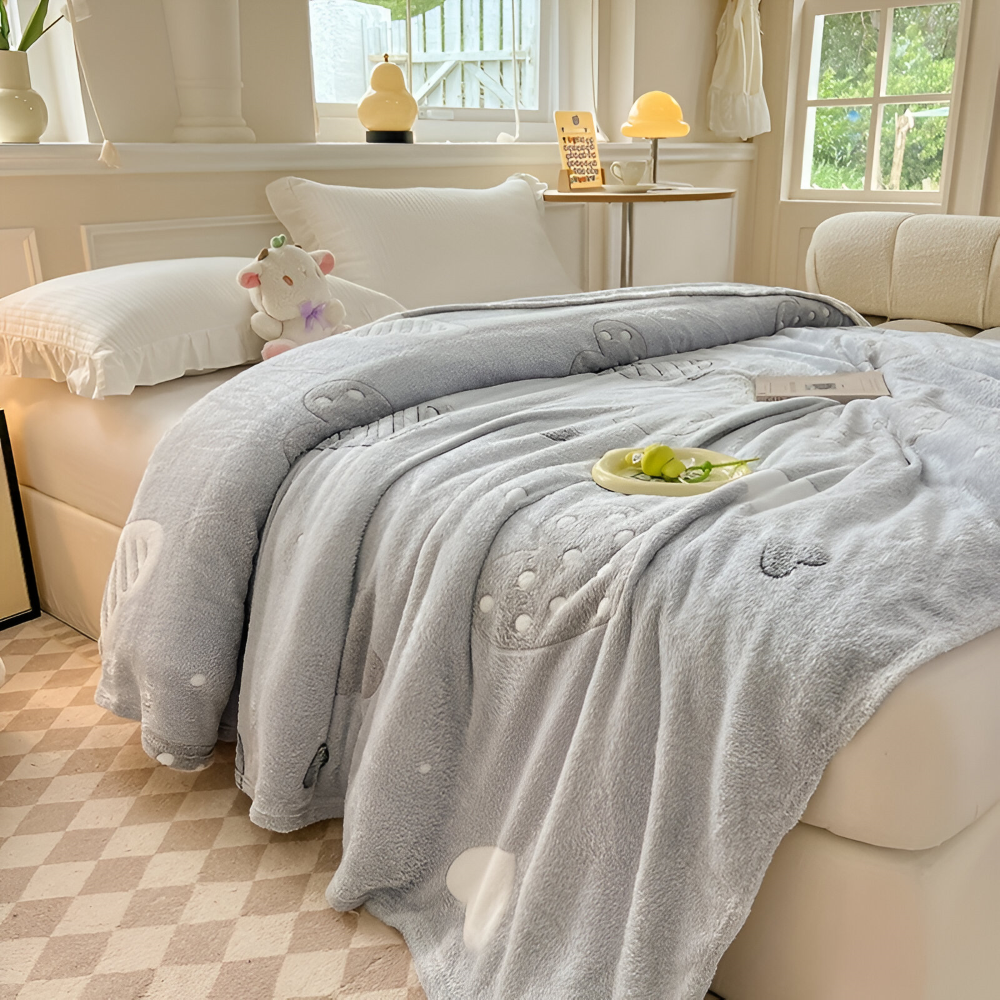 Soft Coral Fleece Throw Blanket with Pineapple Pattern