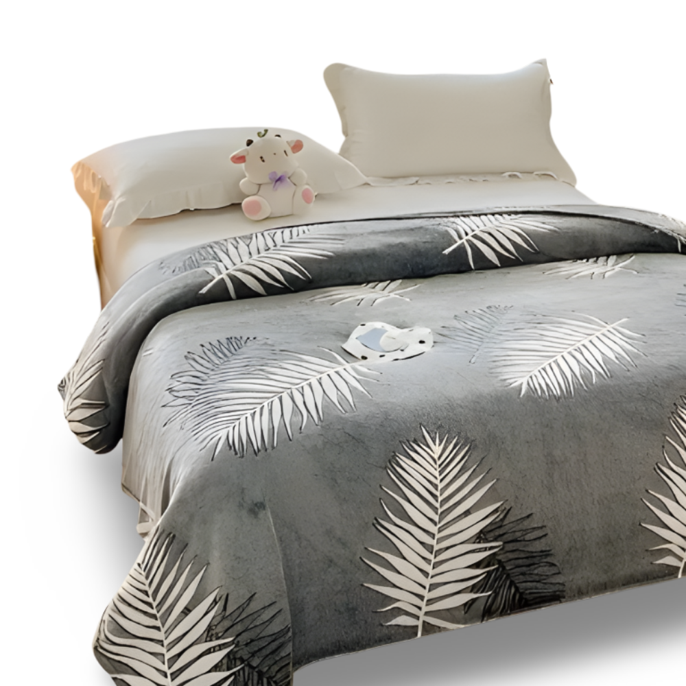 Soft Coral Fleece Throw Blanket with Pineapple Pattern