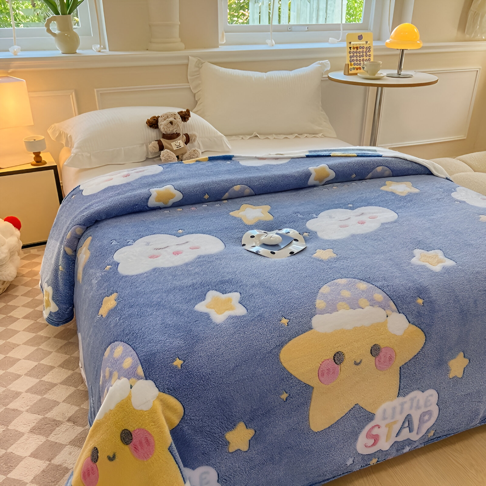 Soft Coral Fleece Throw Blanket with Pineapple Pattern