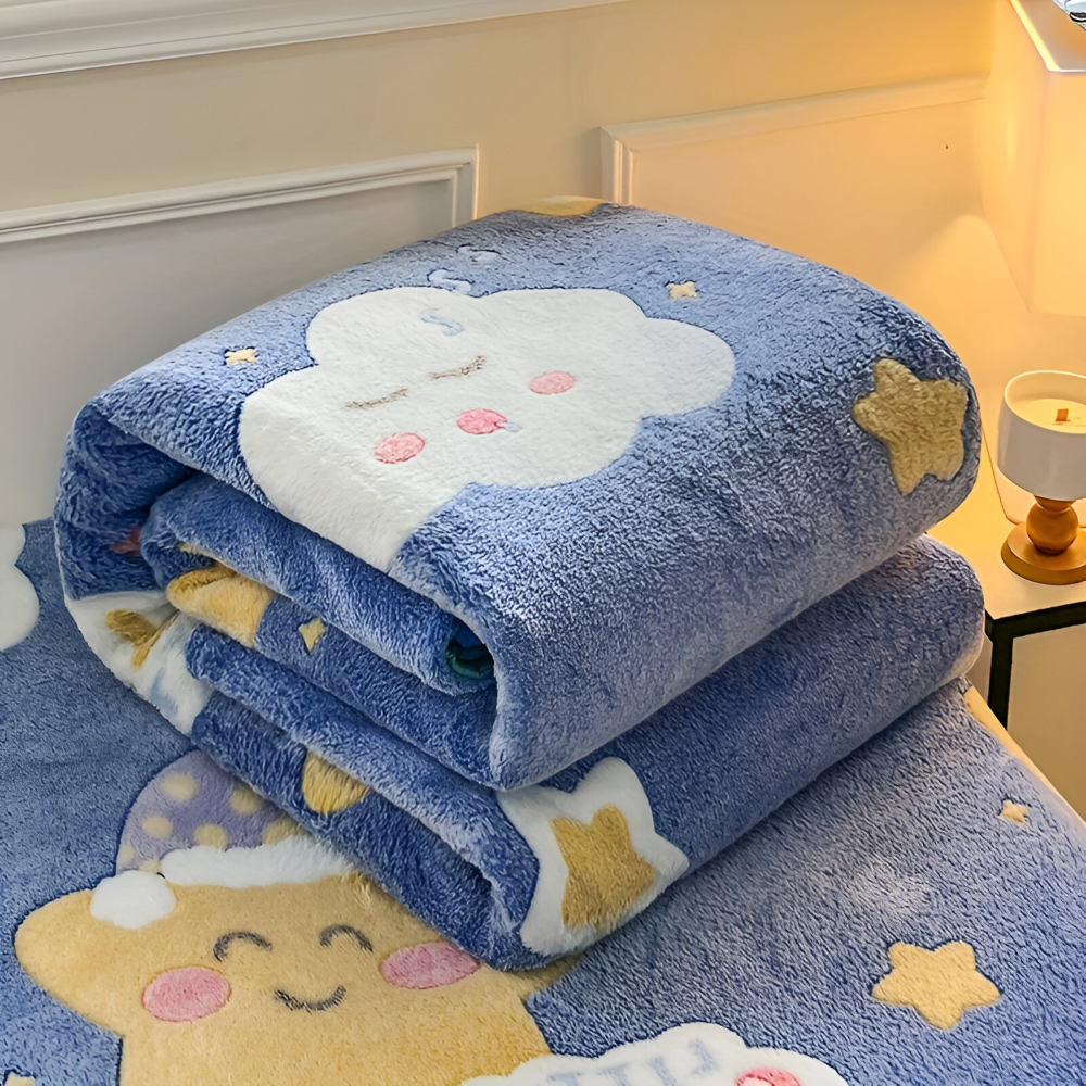 Soft Coral Fleece Throw Blanket with Pineapple Pattern